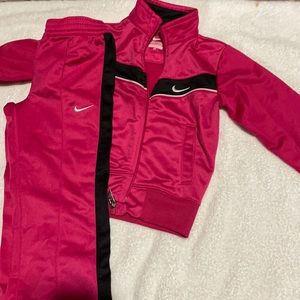Nike 4t tracksuit